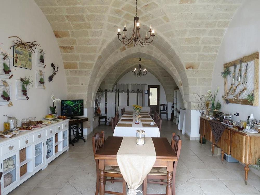 Masseria San Martino Pezze Di Greco Exterior photo